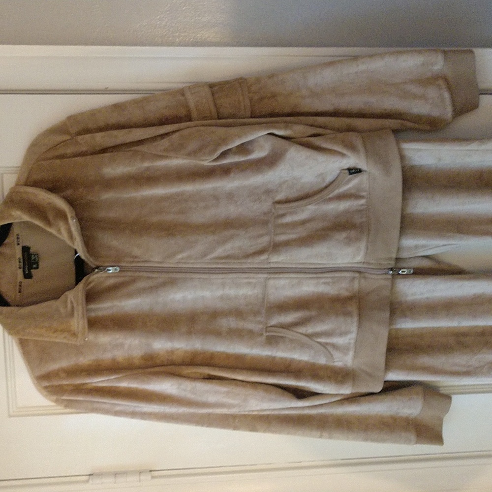 Y2K BCBG Maxazria velour 2 piece matching track outfit - Picture 3 of 11